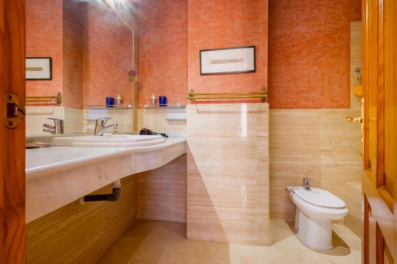 Large And Practic - 3Bd 2Bth- Arenal Lägenhet Sevilla Exteriör bild